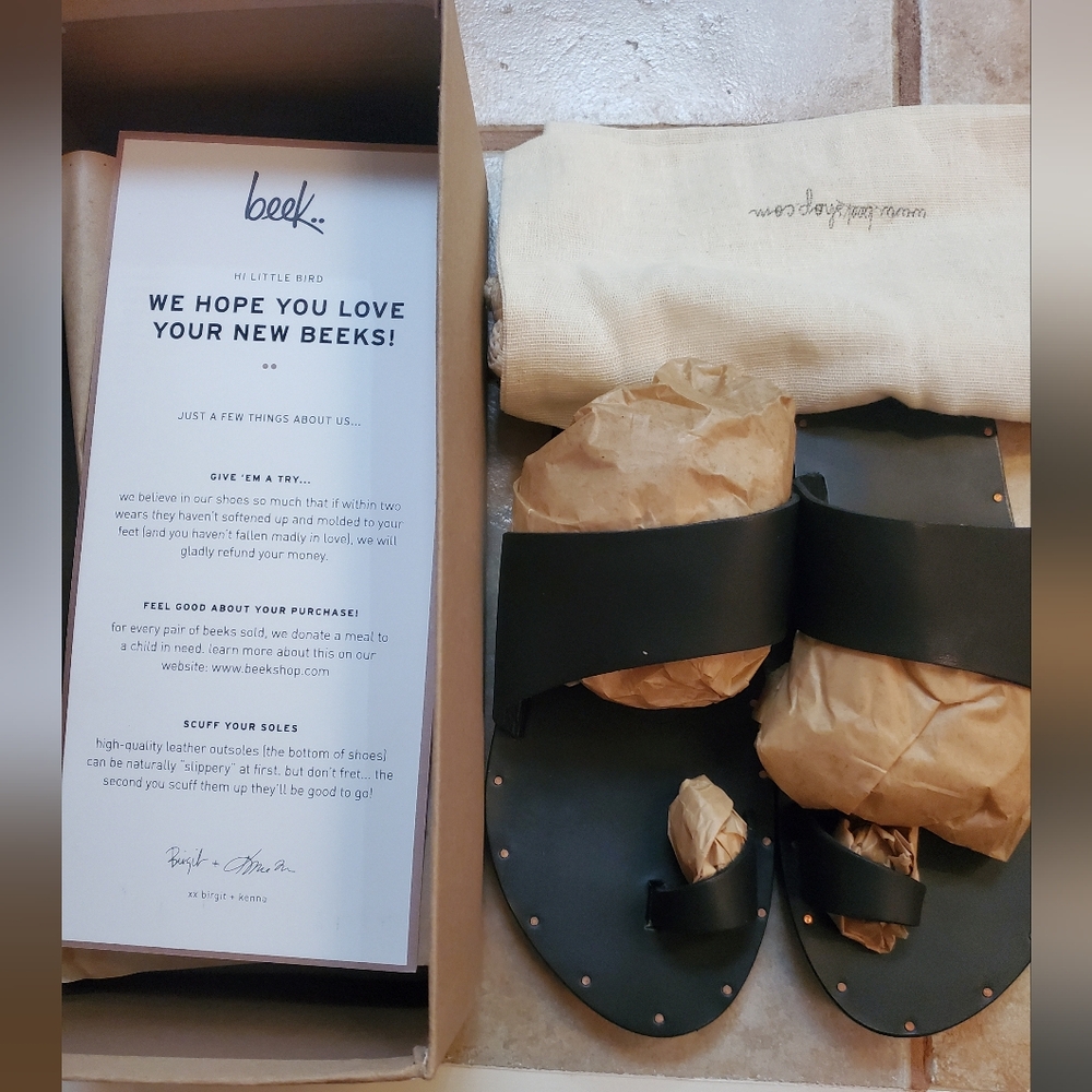 Black Beek Sandals